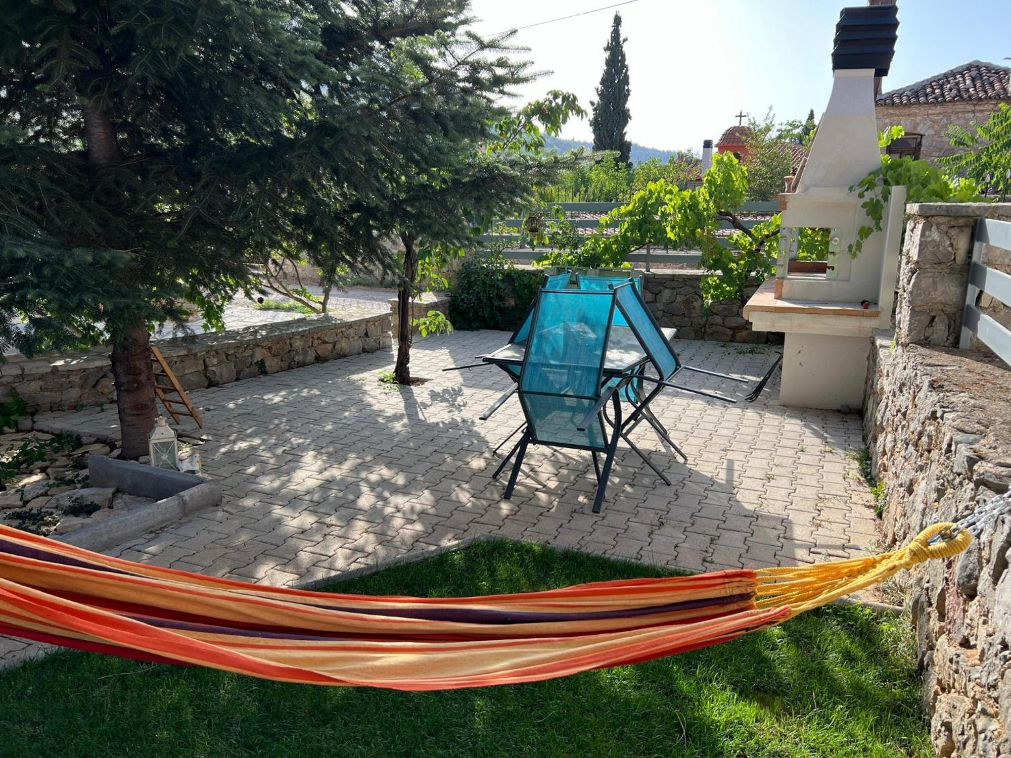 Alonaki House Apartment Амфиклия Екстериор снимка